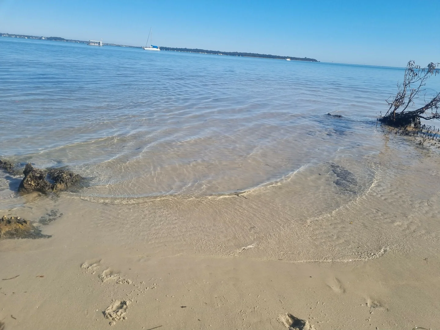 Additional image 6 of 14 Kevin St, Macleay Island QLD 4184