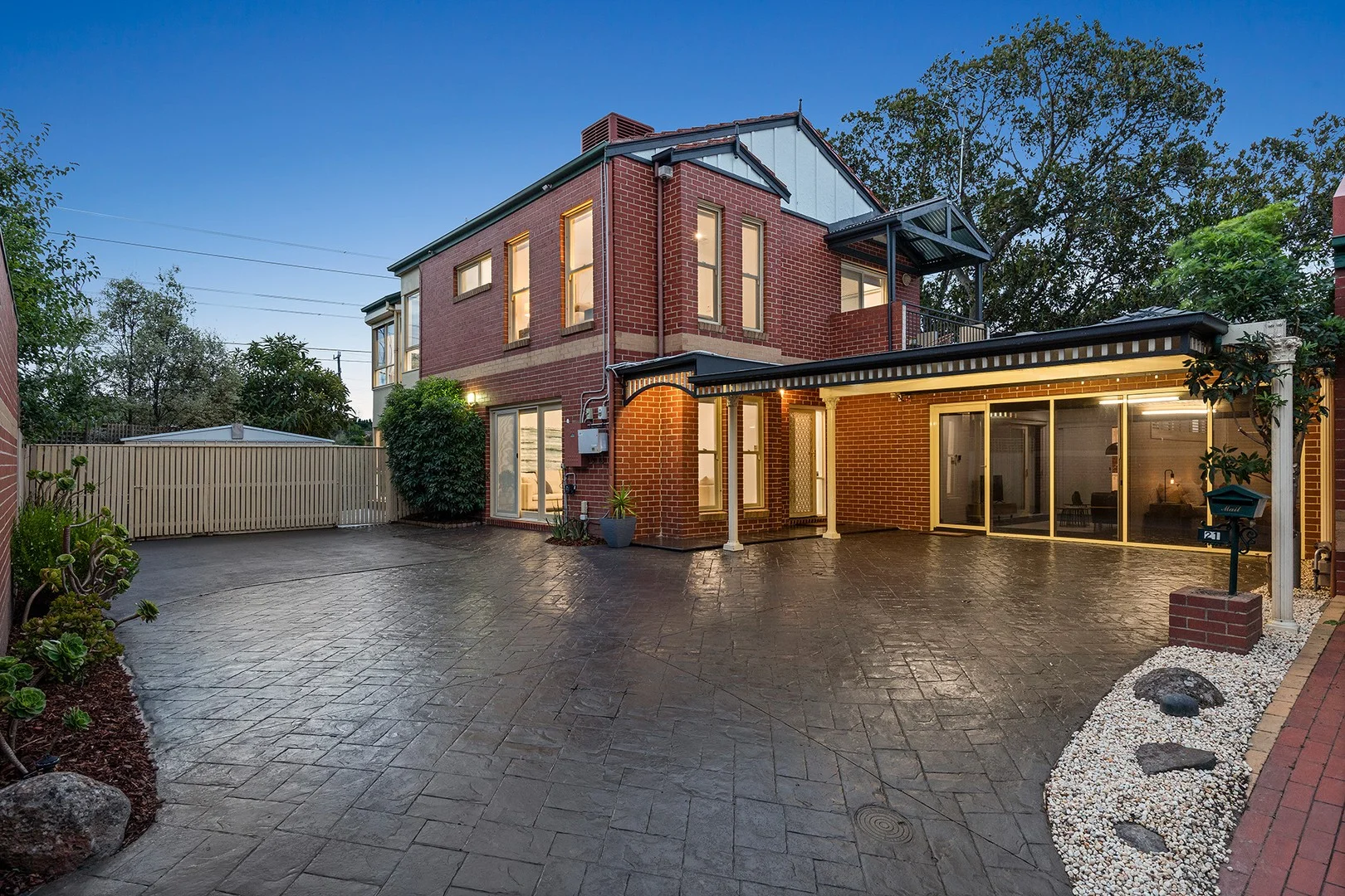 21 Zoe Circuit, Northcote VIC 3070