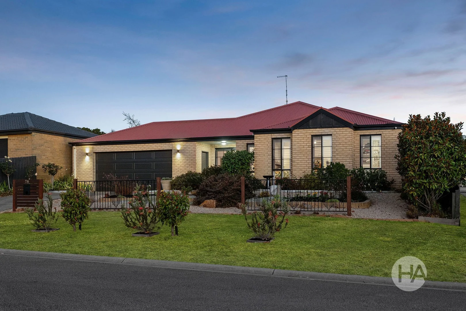 28 Moorhead Avenue, Mornington VIC 3931