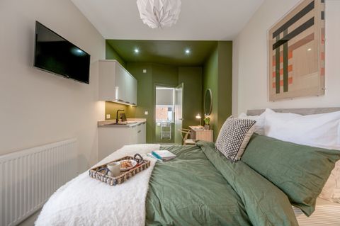 Room 3, Tamworth Road NG10, Studio to rent