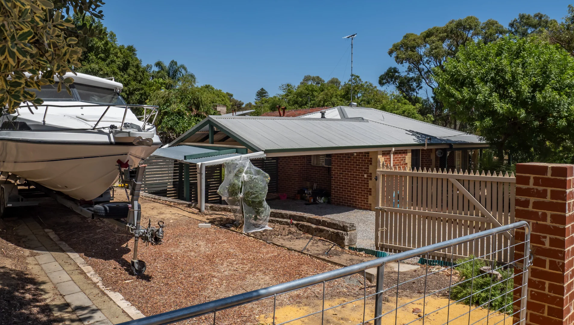 Additional image 21 of 10 Oakley Place, Medina WA 6167