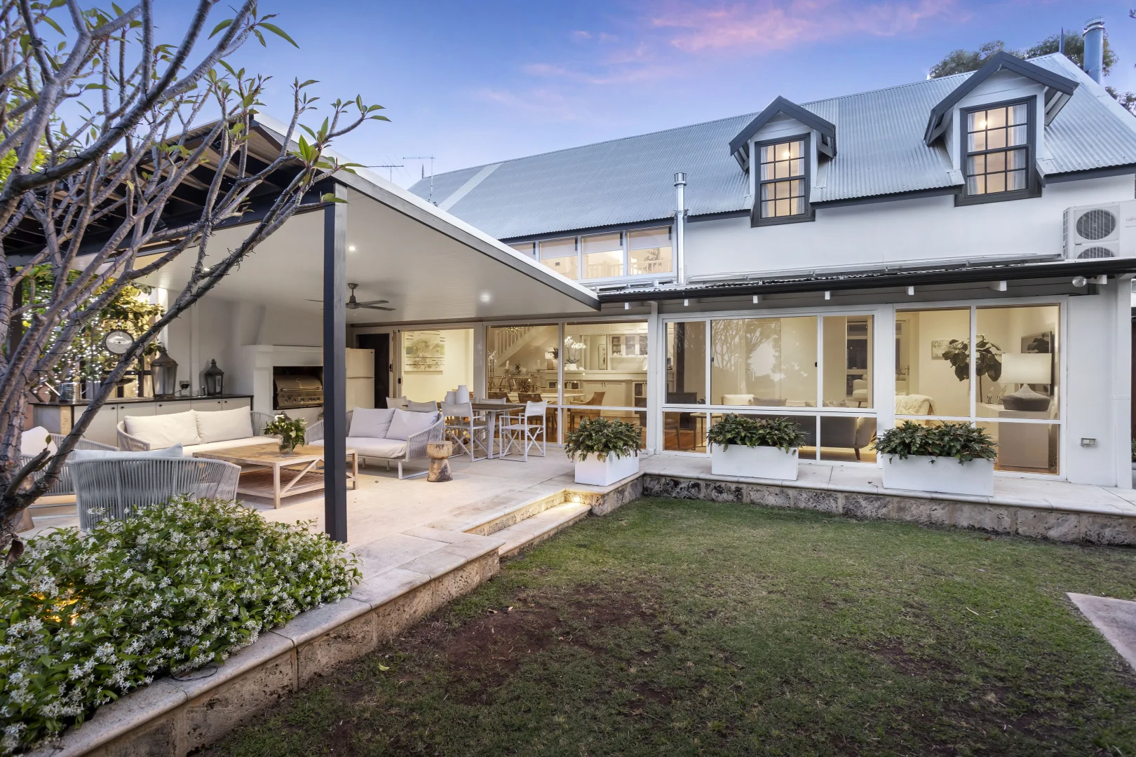 Additional image 38 of 19 Cliff Way, Claremont WA 6010