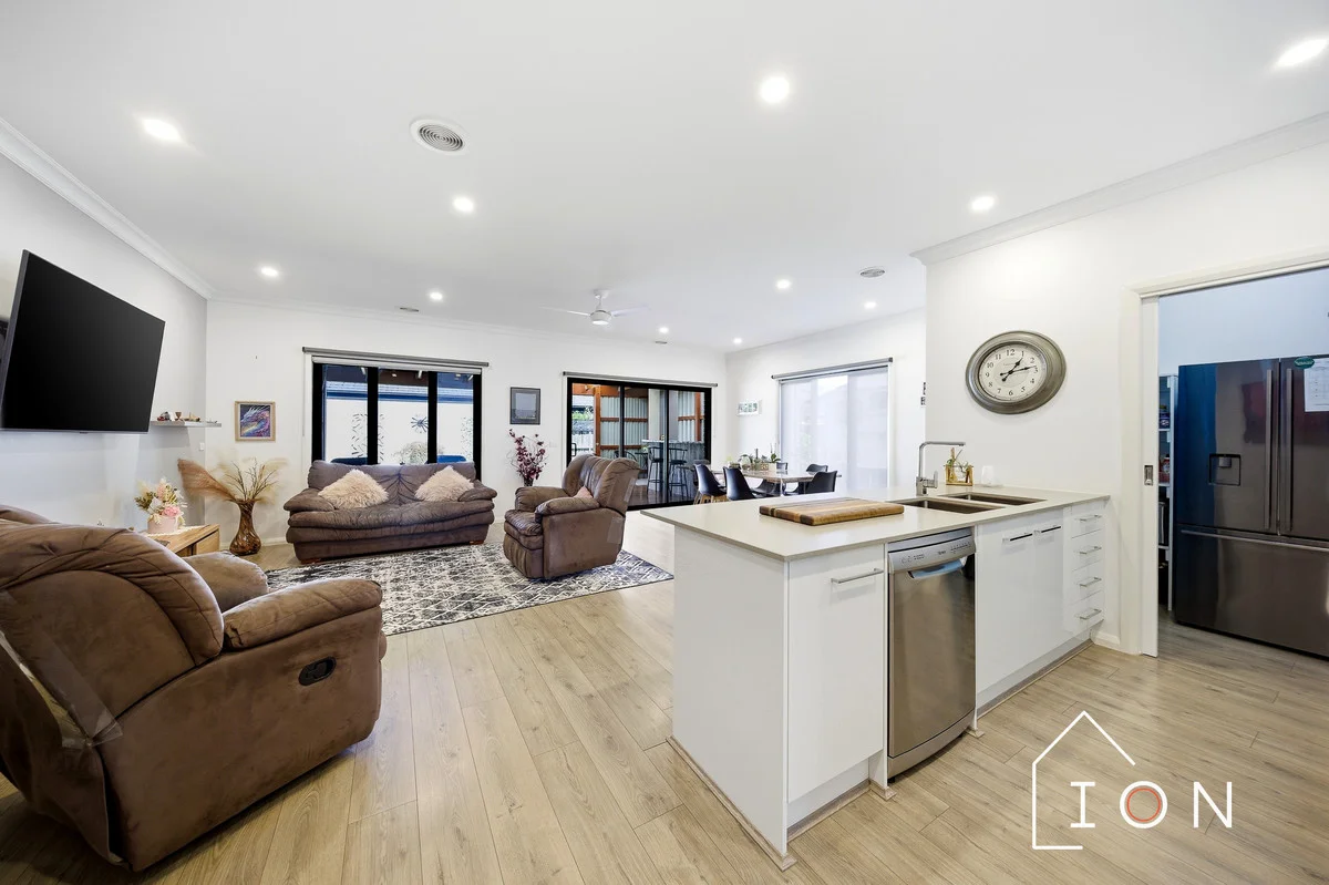 Additional image 2 of 1 Barlow Lane, Cranbourne South VIC 3977