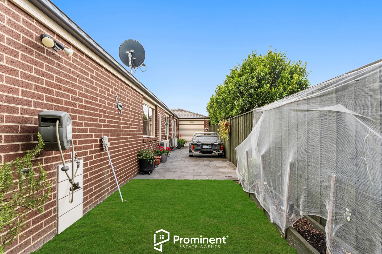 Additional image 17 of 38 Royaloak Crescent, Cranbourne East VIC 3977