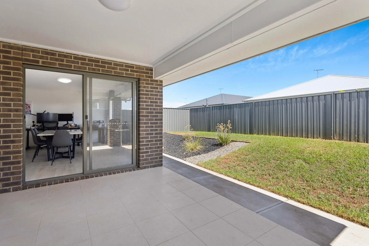 Additional image 12 of 220 President Avenue, Andrews Farm SA 5114