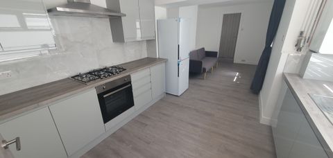 Bertram Street, Roath, Cardiff CF24, Room to rent