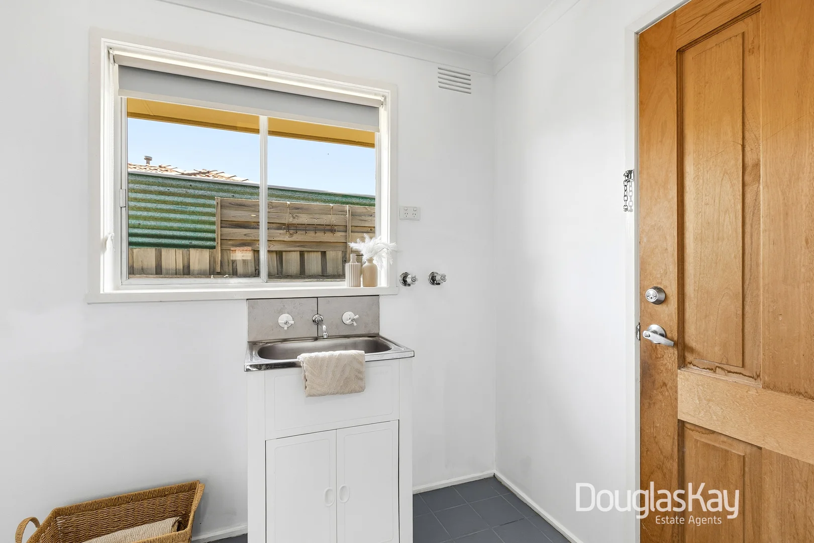 Additional image 13 of 15 Larisa Road, St Albans VIC 3021