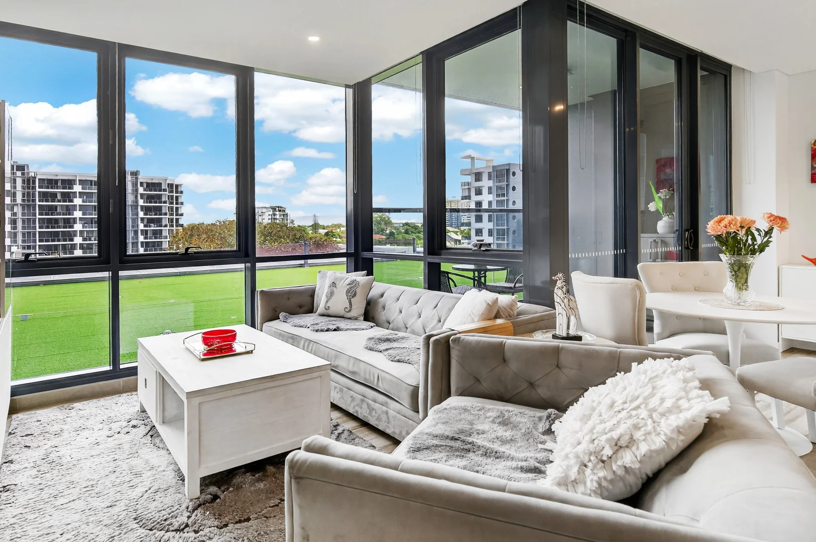 Additional image 3 of 601/2 Como Crescent, Southport QLD 4215