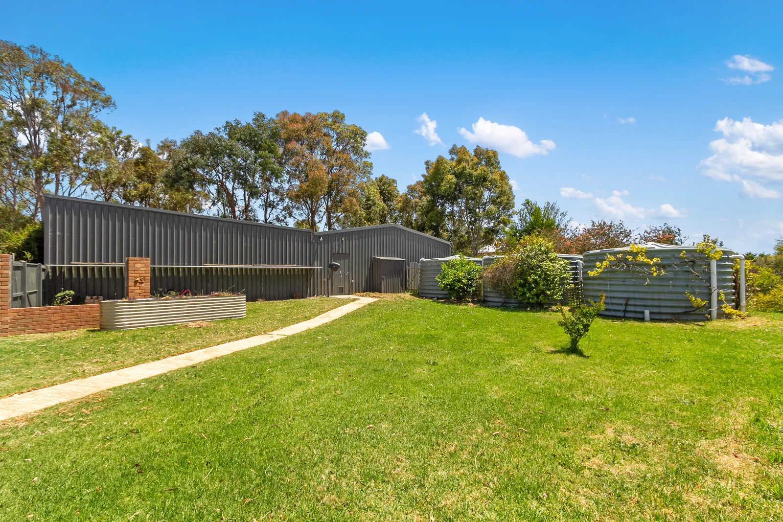 Additional image 32 of 45 Highfield Drive, Longford VIC 3851
