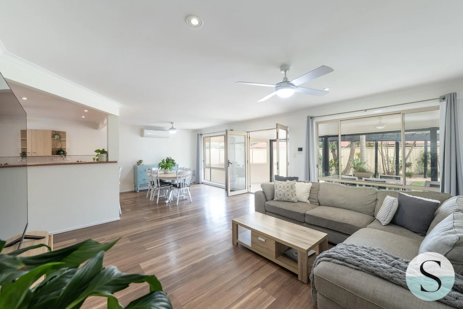 Additional image 25 of 10 Driftwood Close, Caves Beach NSW 2281