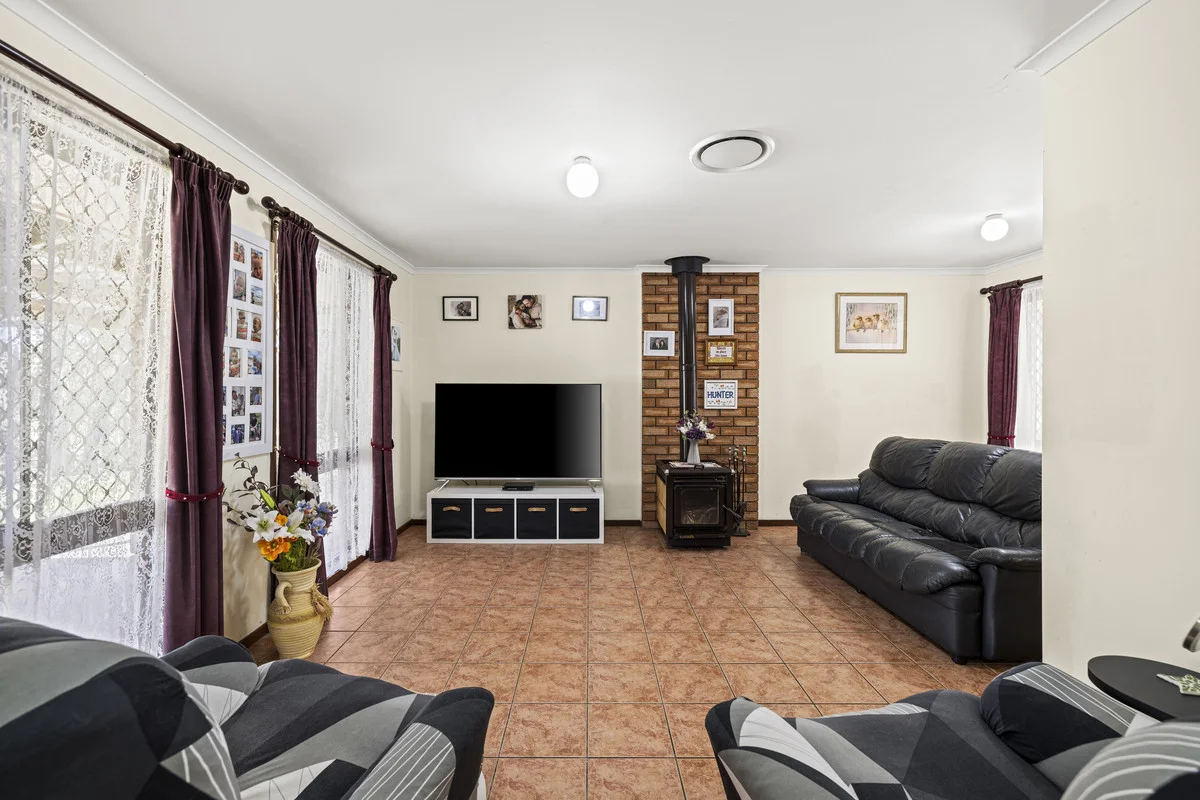 Additional image 3 of 8 William Street, Meringandan West QLD 4352