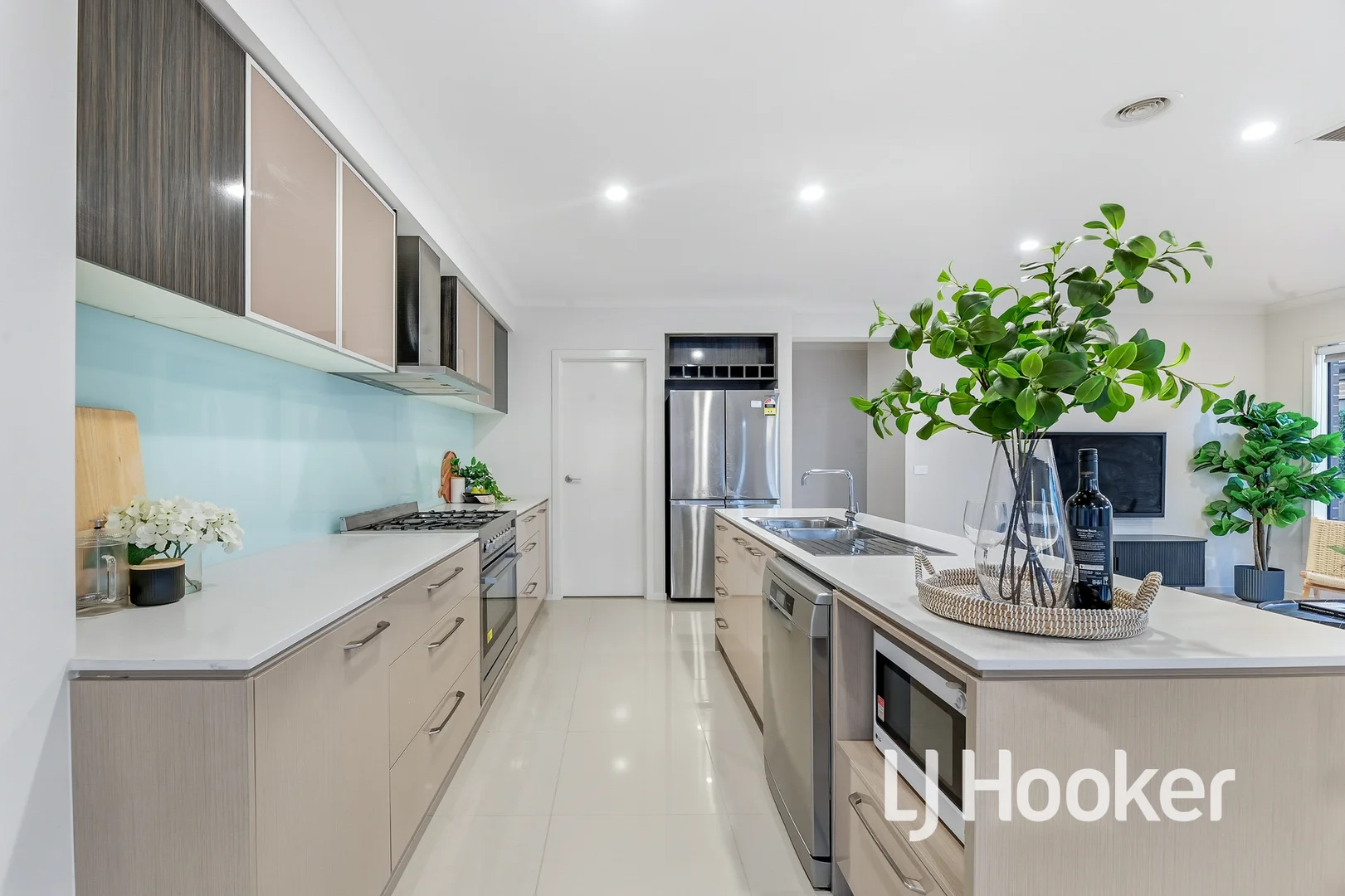 Additional image 7 of 4 Burnett Way, Clyde North VIC 3978