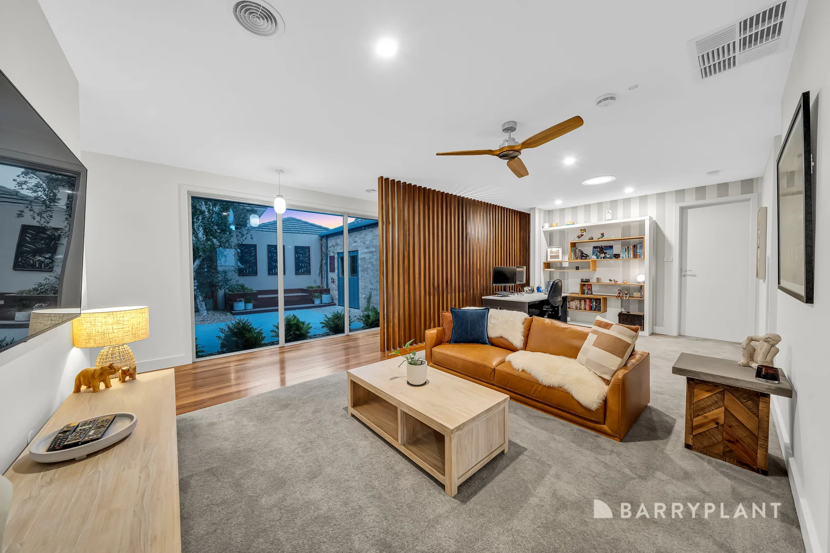 Additional image 6 of 37 Eagleview Place, Sanctuary Lakes VIC 3030
