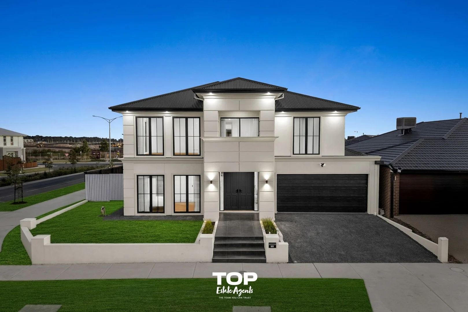 184 Alexander Boulevard, Clyde North VIC 3978