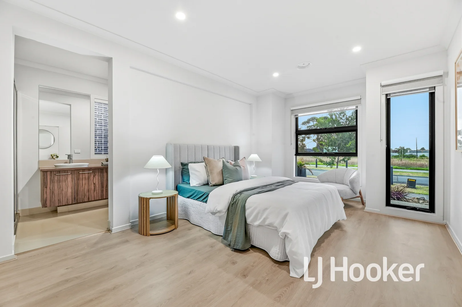Additional image 9 of 4 Burnett Way, Clyde North VIC 3978