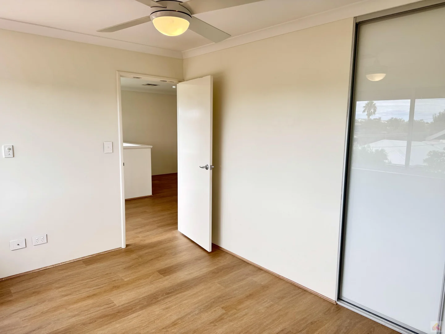 Additional image 29 of 8 Willis Road, Beaconsfield WA 6162