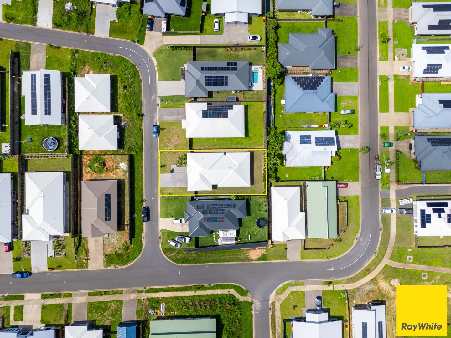 Additional image 17 of 4 Kahili Crescent, Bentley Park QLD 4869