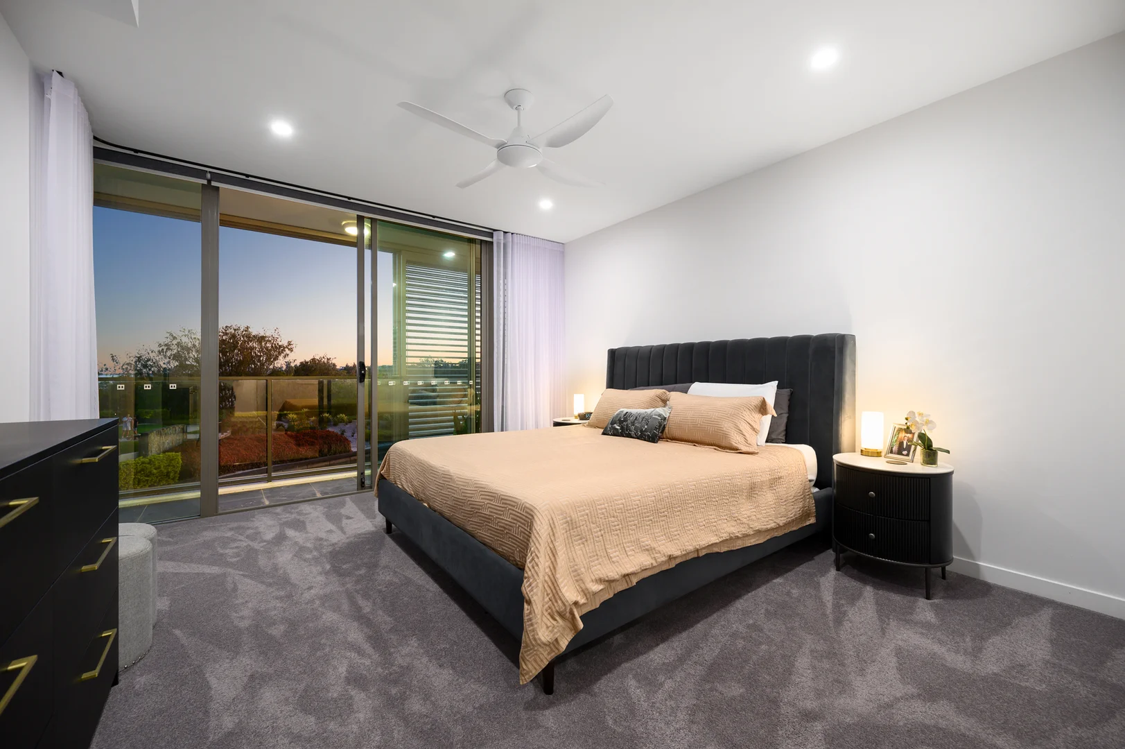 Additional image 22 of 29201/2 Ephraim Island Parade, Paradise Point QLD 4216