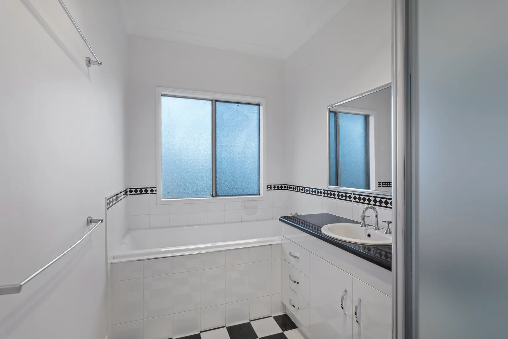 Additional image 10 of 3 Condavale Drive, Rosenthal Heights QLD 4370