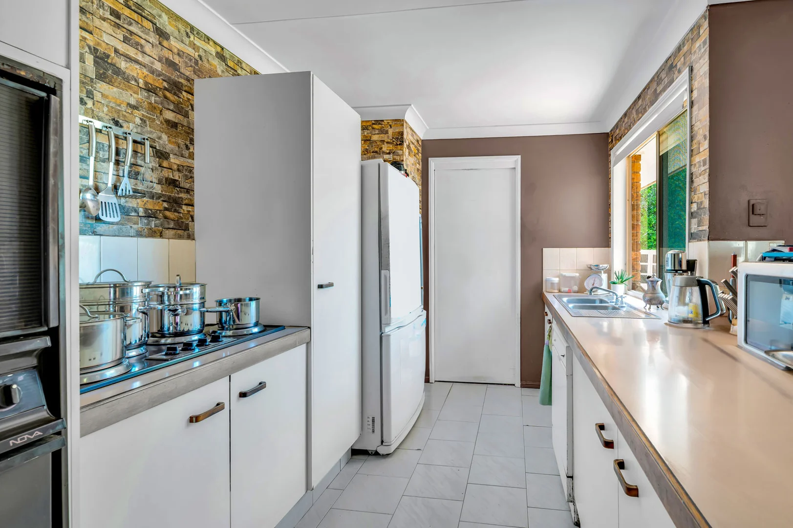 Additional image 11 of 4 Grimsdyke Court, Molendinar QLD 4214