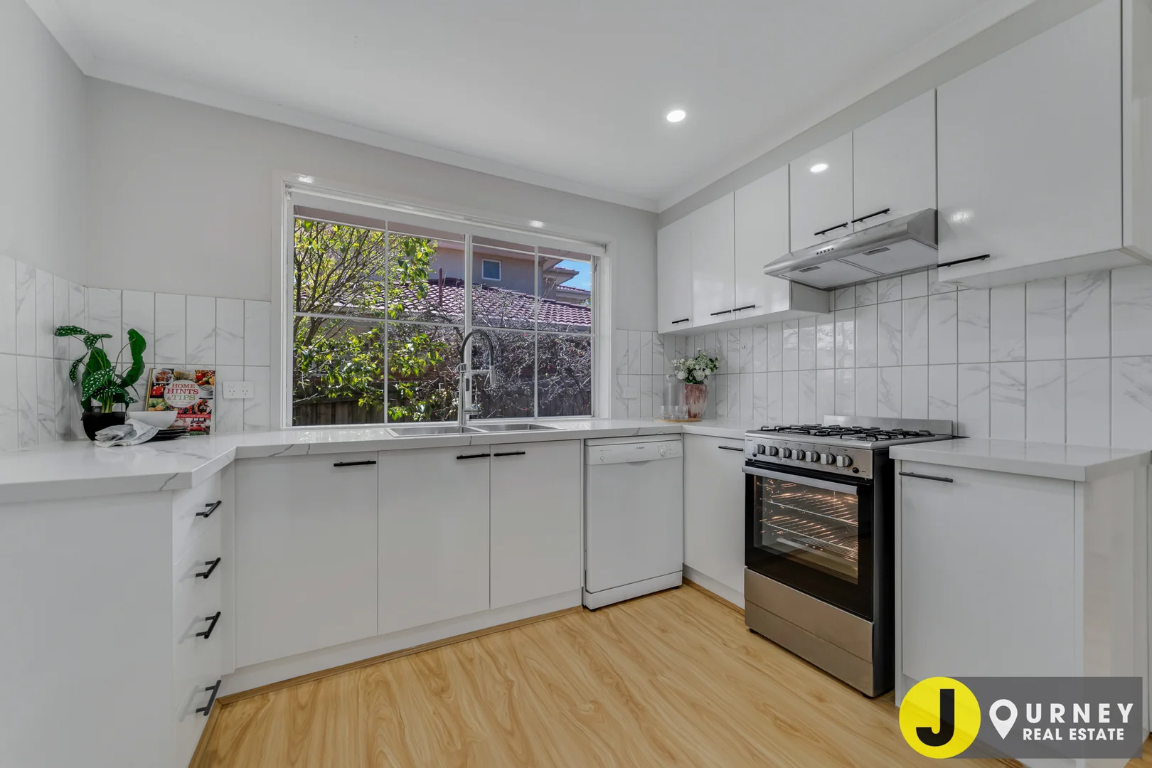 Additional image 7 of 3/36 Panoramic Grove, Glen Waverley VIC 3150