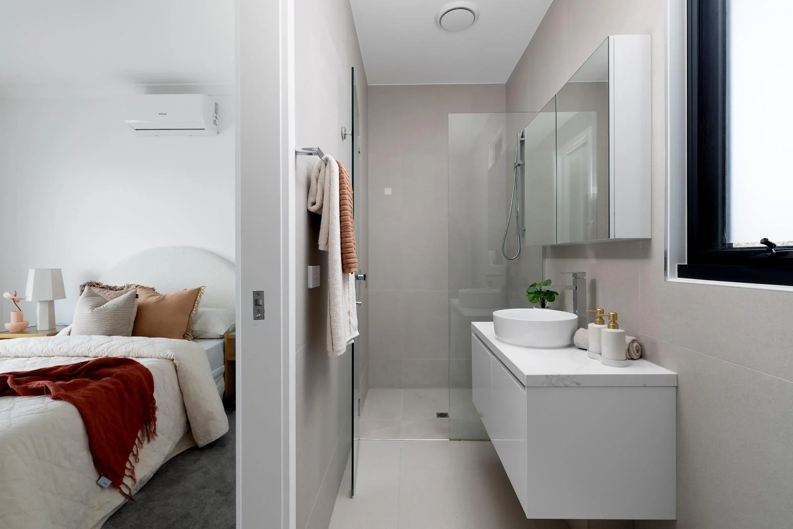 Additional image 8 of 2/30 Oriel Road, Ivanhoe VIC 3079