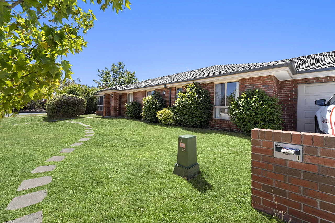 1 Nancy Cato Street, Franklin ACT 2913