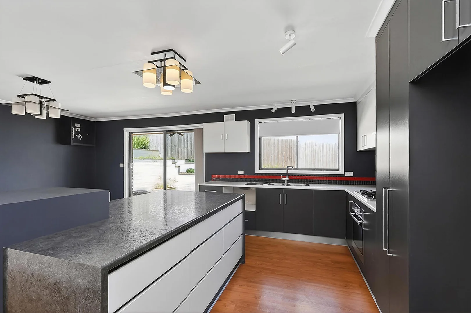 Additional image 3 of 472-474 Raglan Parade, Warrnambool VIC 3280