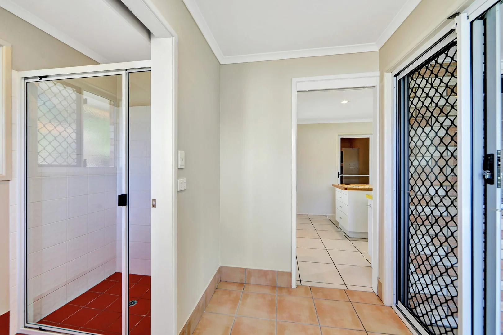 Additional image 25 of 23 Elliott Heads Road, Kepnock QLD 4670