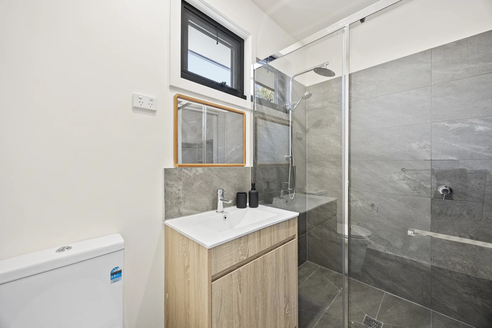 Additional image 8 of 5/40 Hall Road, Carrum Downs VIC 3201