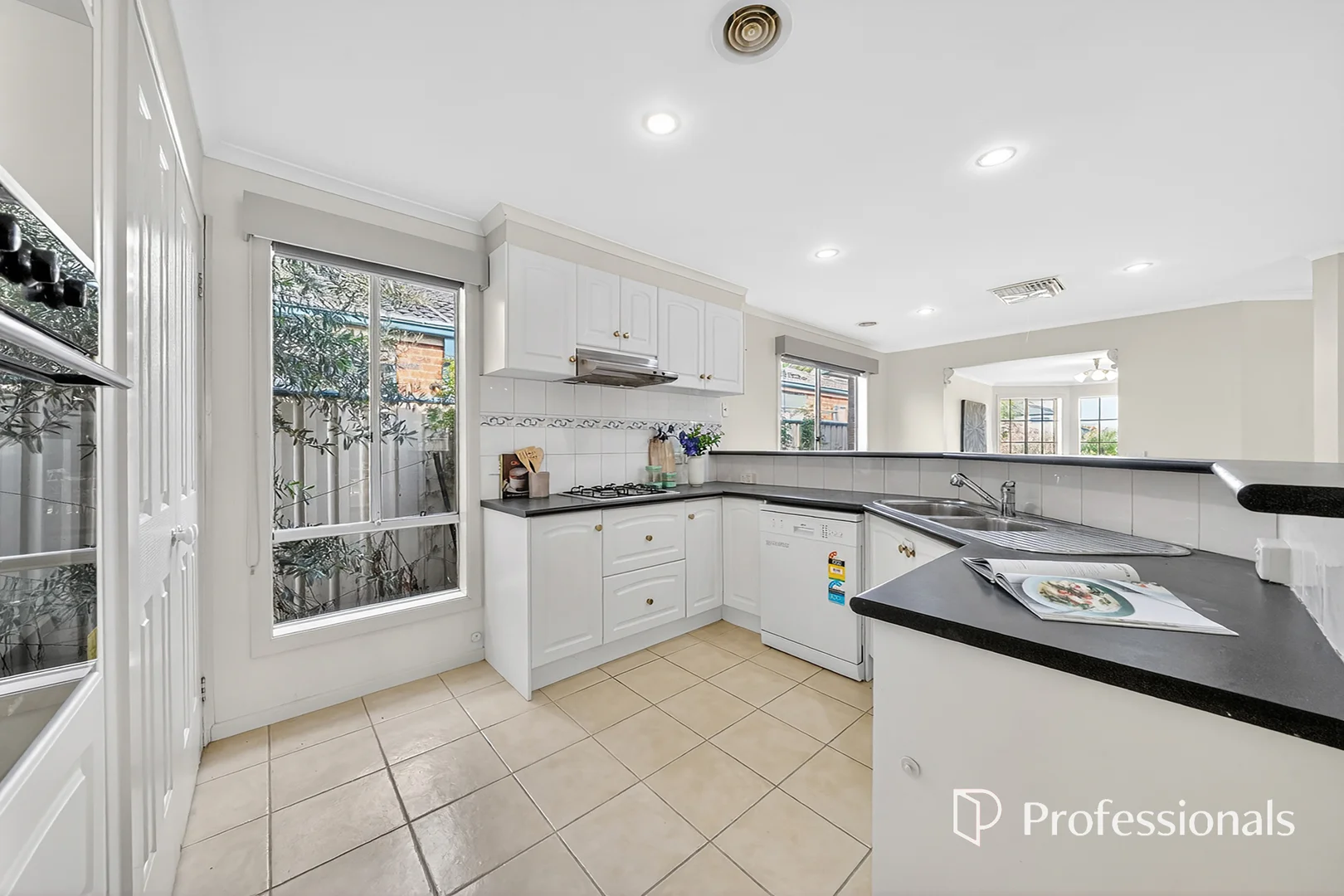 Additional image 11 of 18 Portofino Crescent, Point Cook VIC 3030