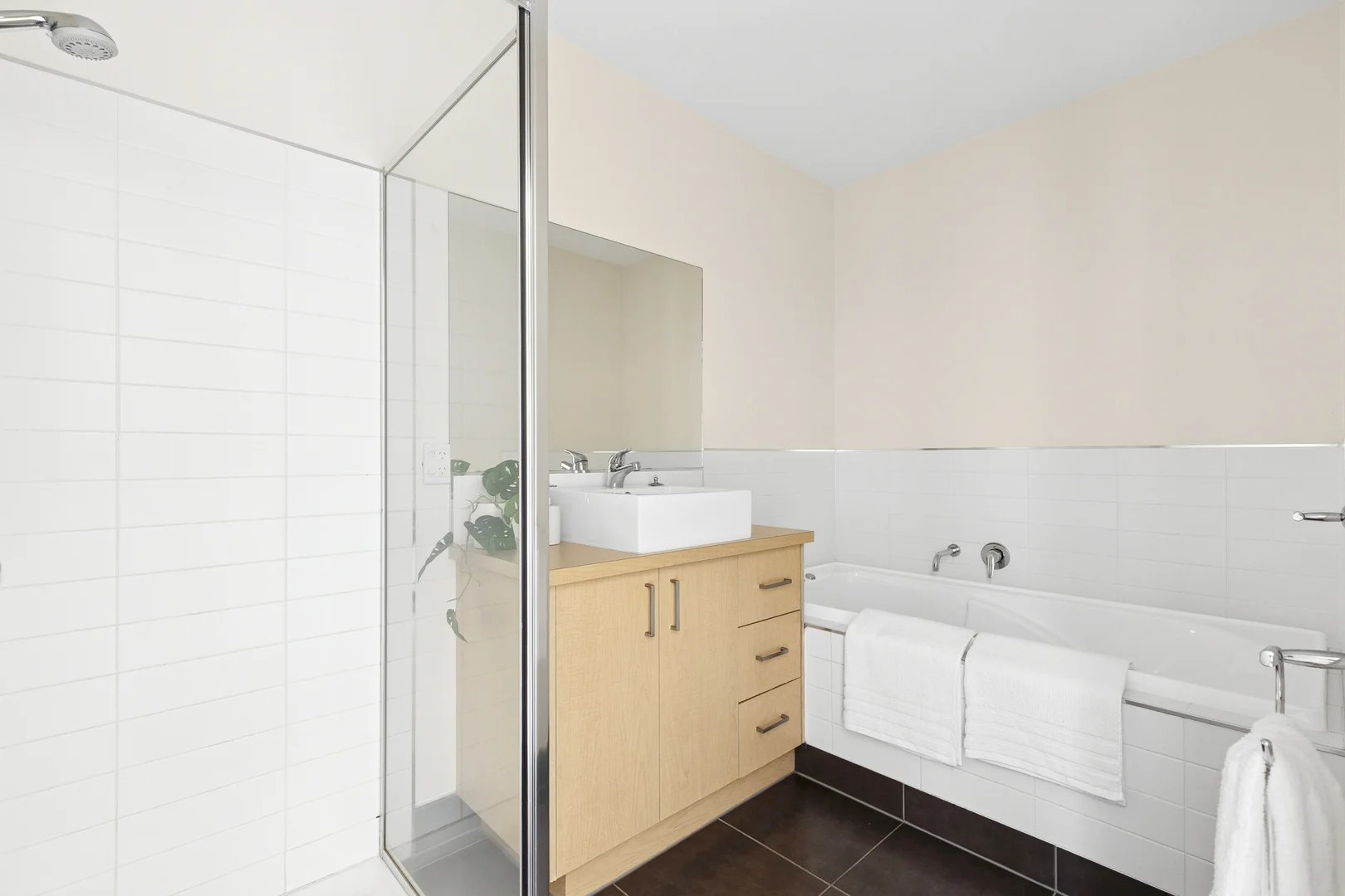 Additional image 10 of 2/5 Lansbury Crescent, Highton VIC 3216