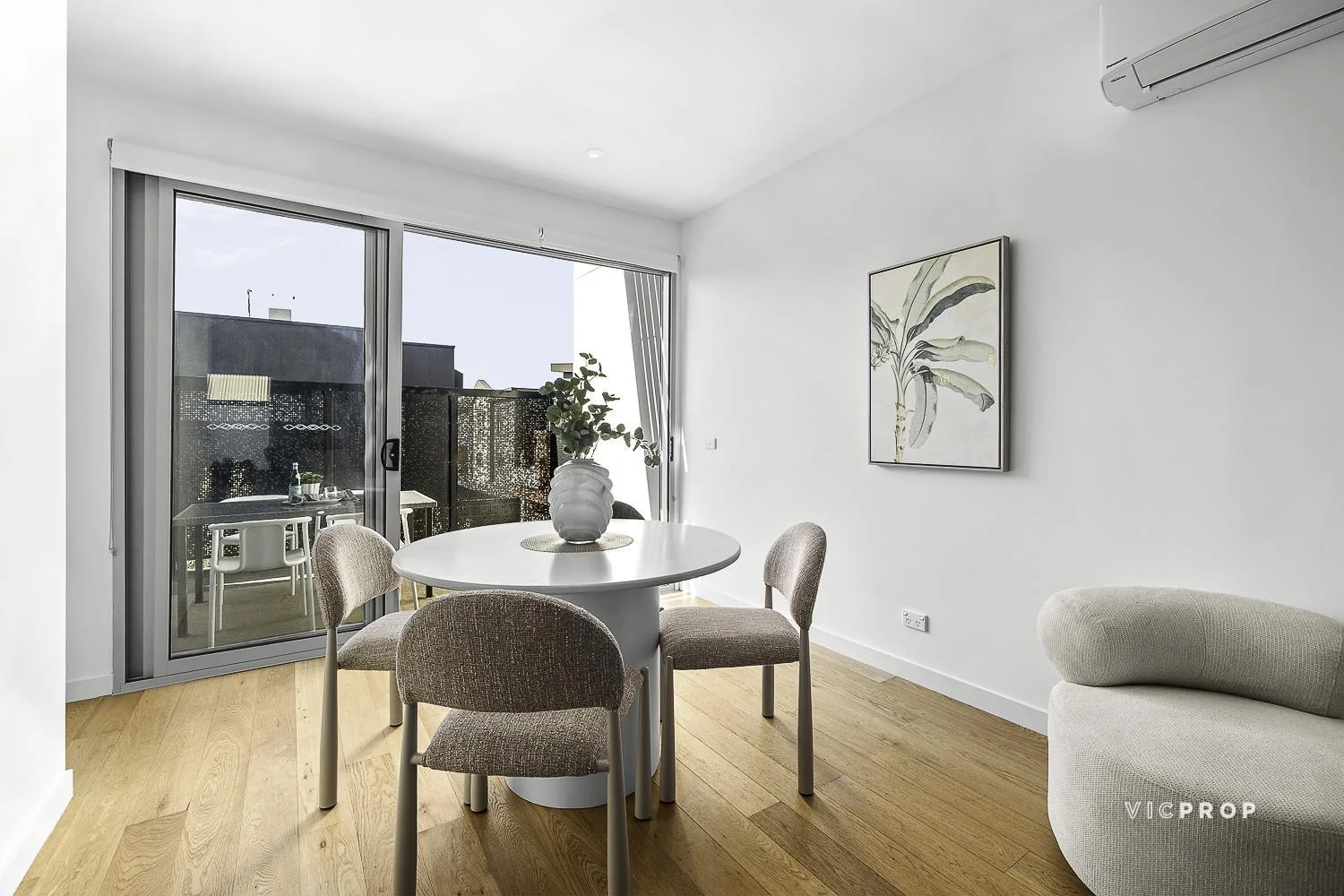 Additional image 6 of 2/323 Wantirna Road, Wantirna VIC 3152