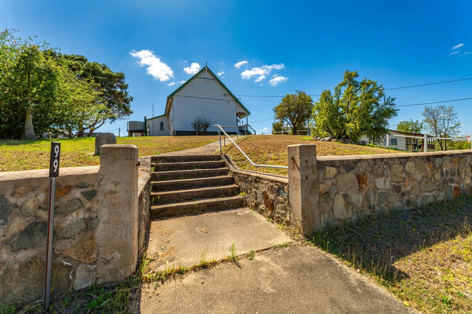 99 HEUSMAN ST, Mount Perry QLD 4671