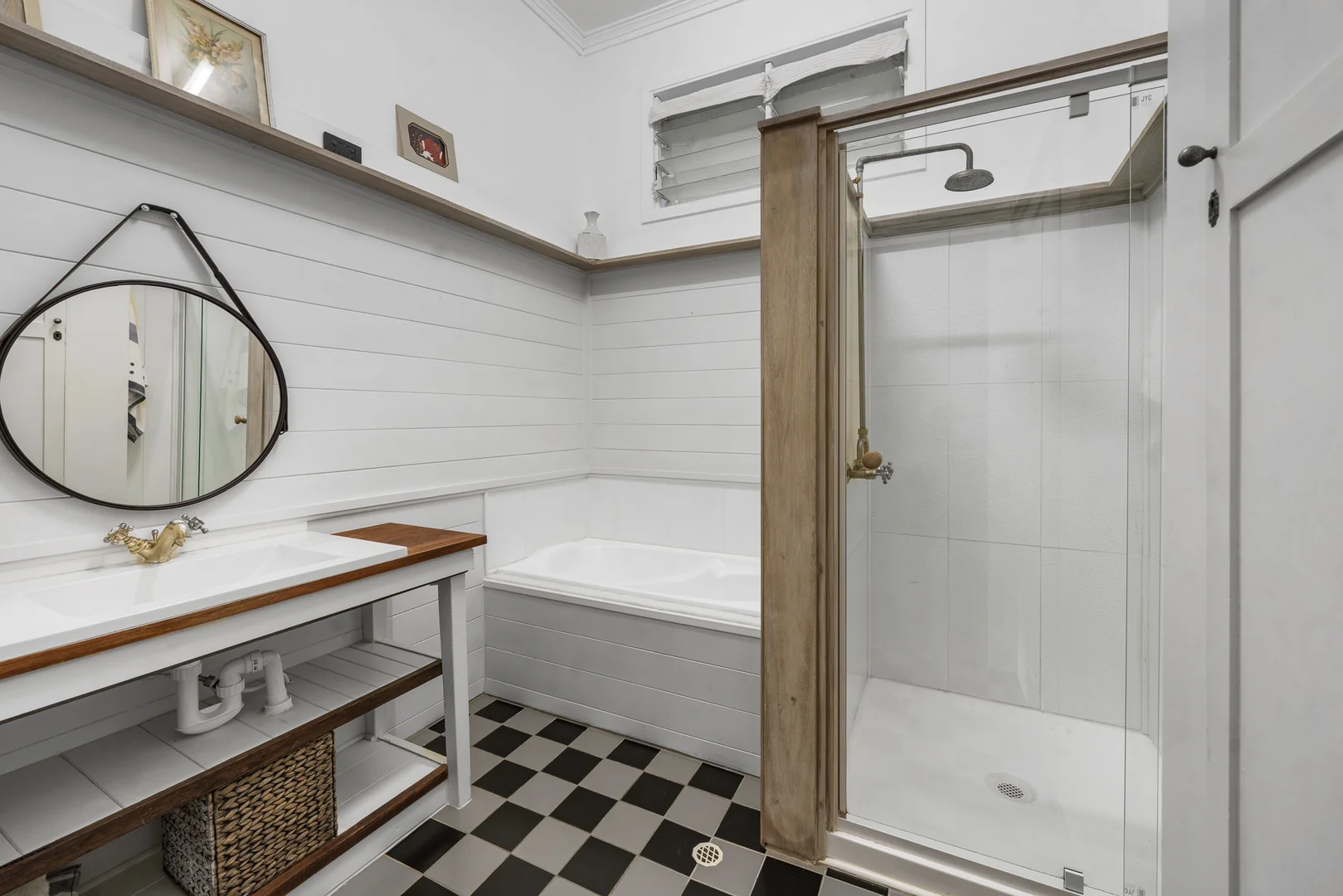 Additional image 16 of 220 Gittins Road, Postmans Ridge QLD 4352