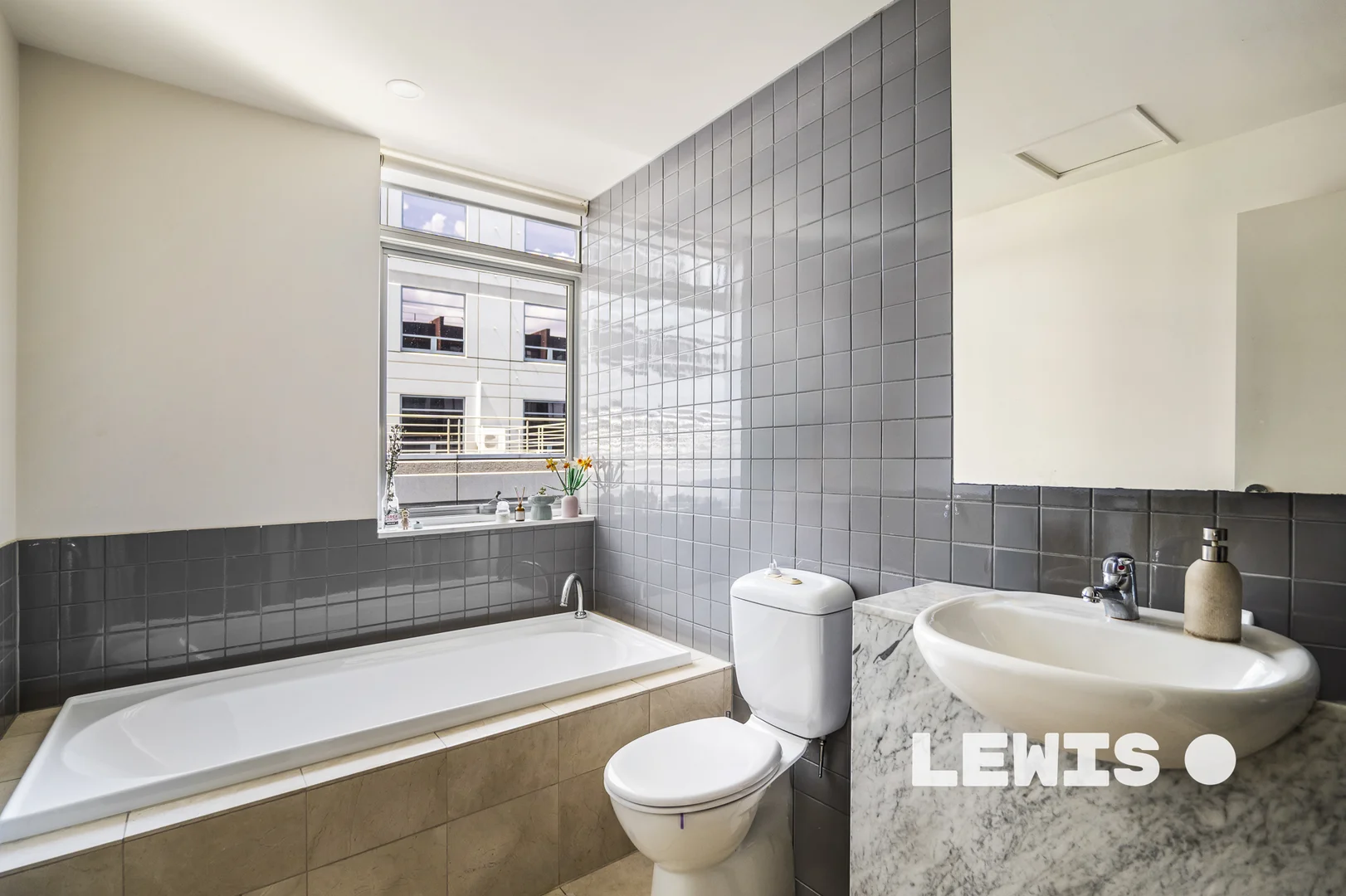 Additional image 6 of 1206/118 Russell Street, Melbourne VIC 3000