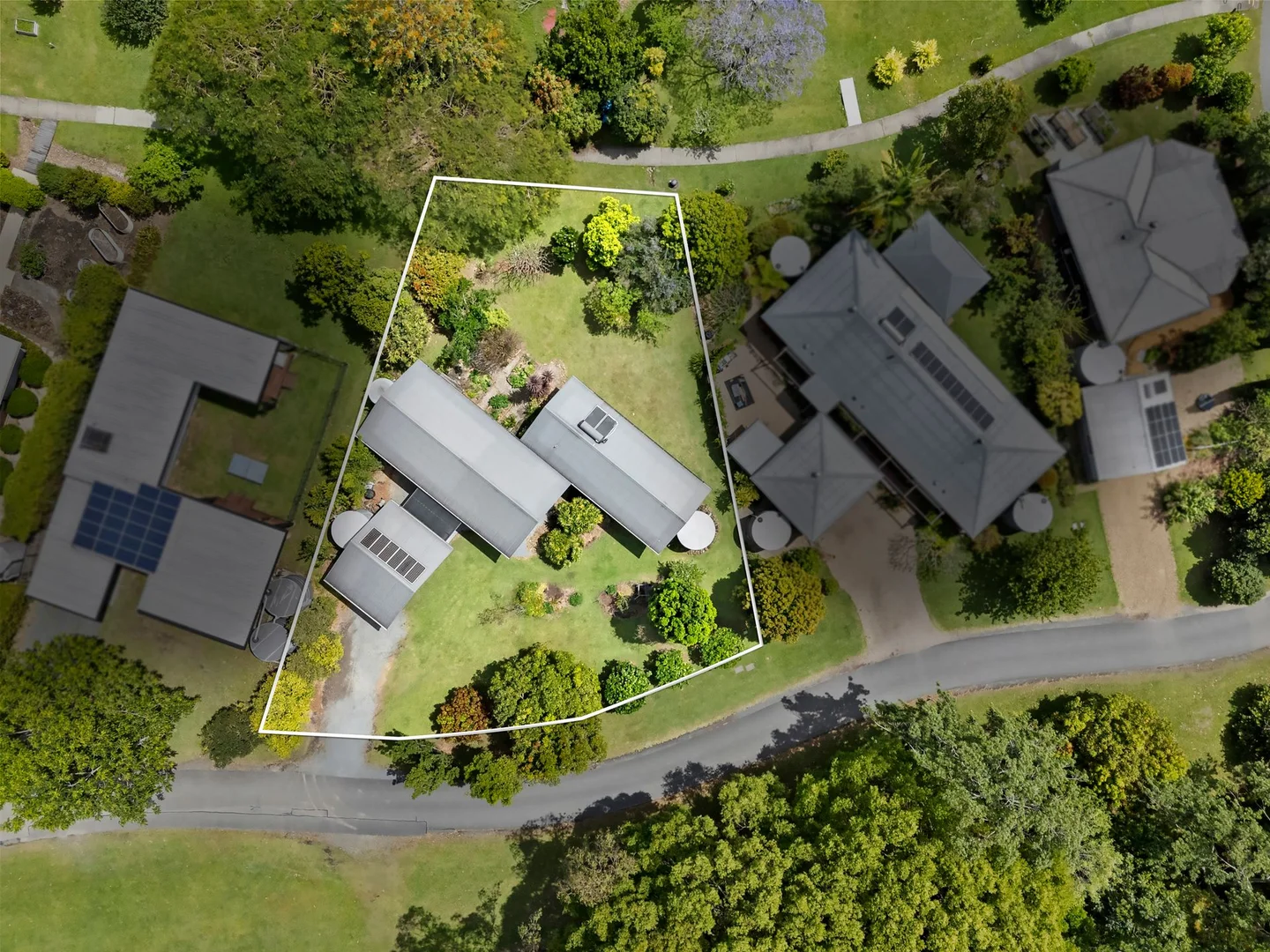 Additional image 31 of 8 Creek Way, Currumbin Valley QLD 4223