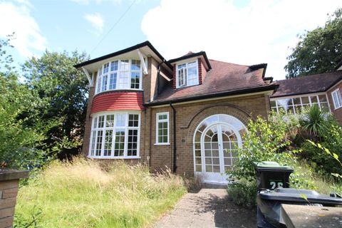 Elm Avenue, Beeston, Nottingham NG9