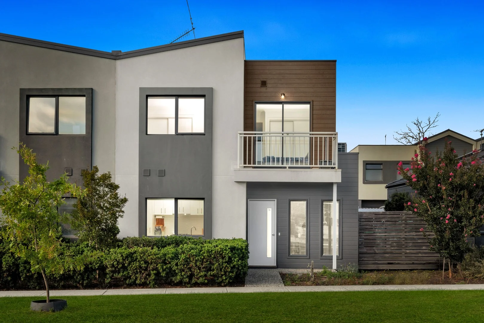 16 Sheba Court, Hallam VIC 3803