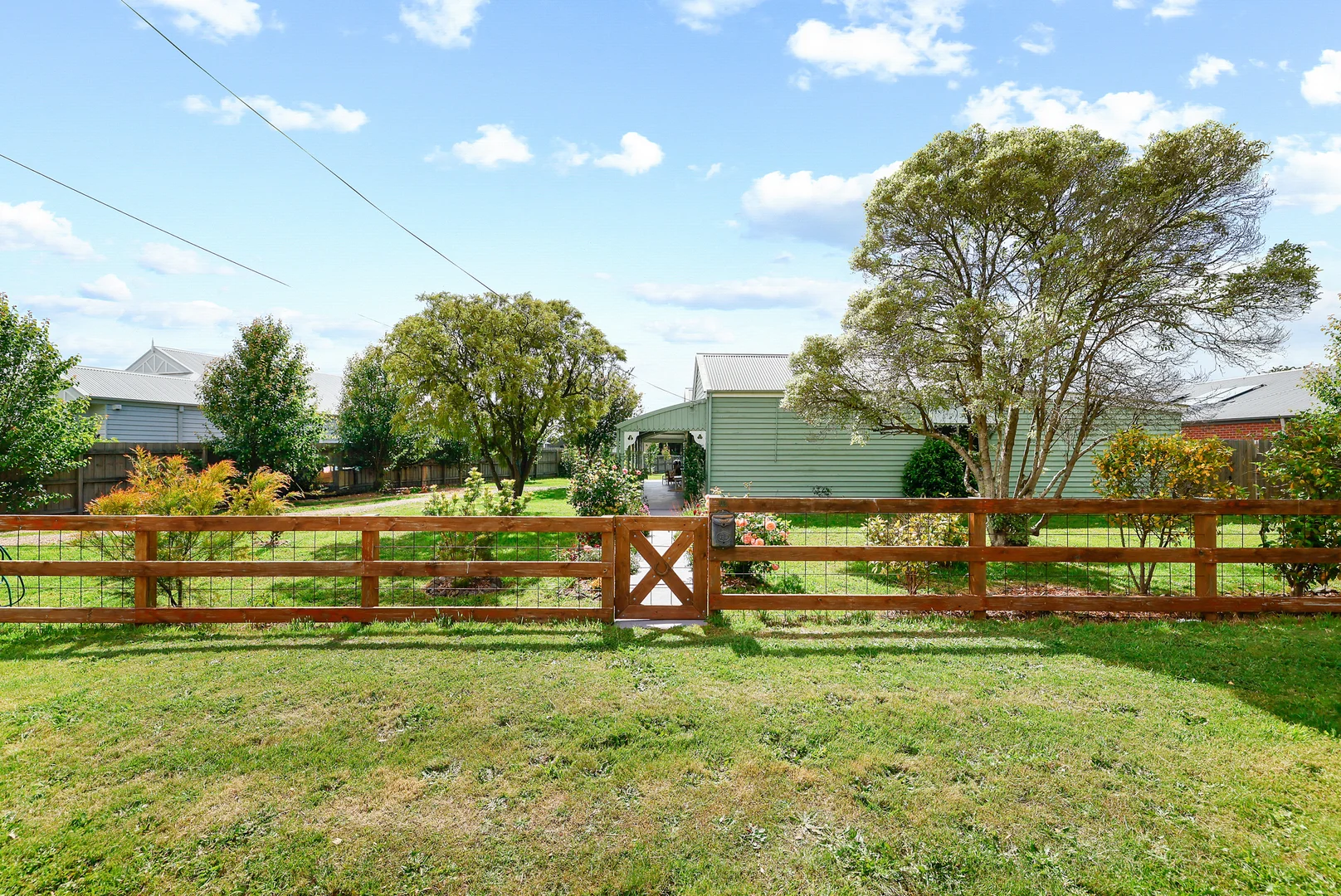 Additional image 2 of 14 Roger Street, Romsey VIC 3434