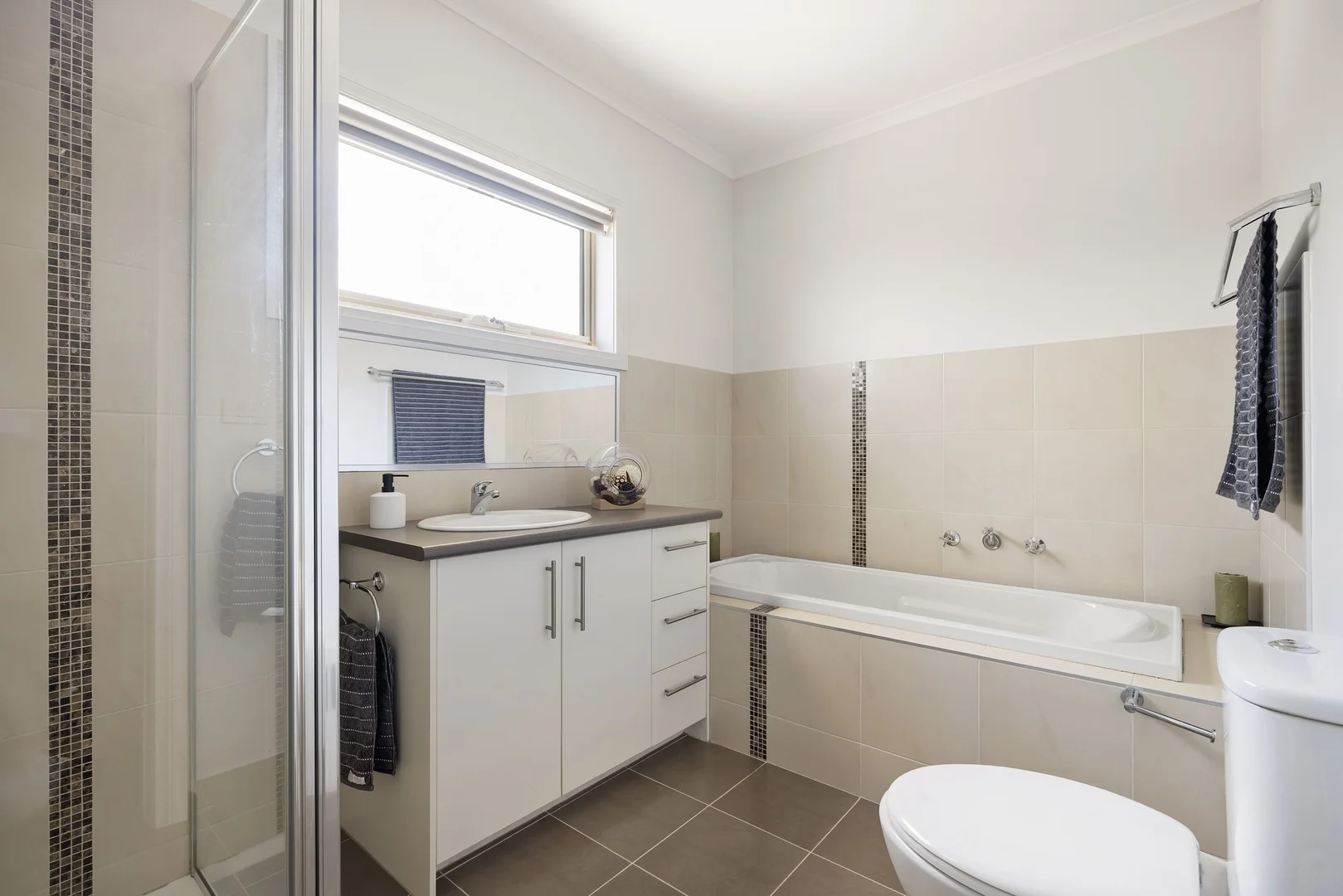 Additional image 9 of 1/53 Saratoga Crescent, Keilor Downs VIC 3038