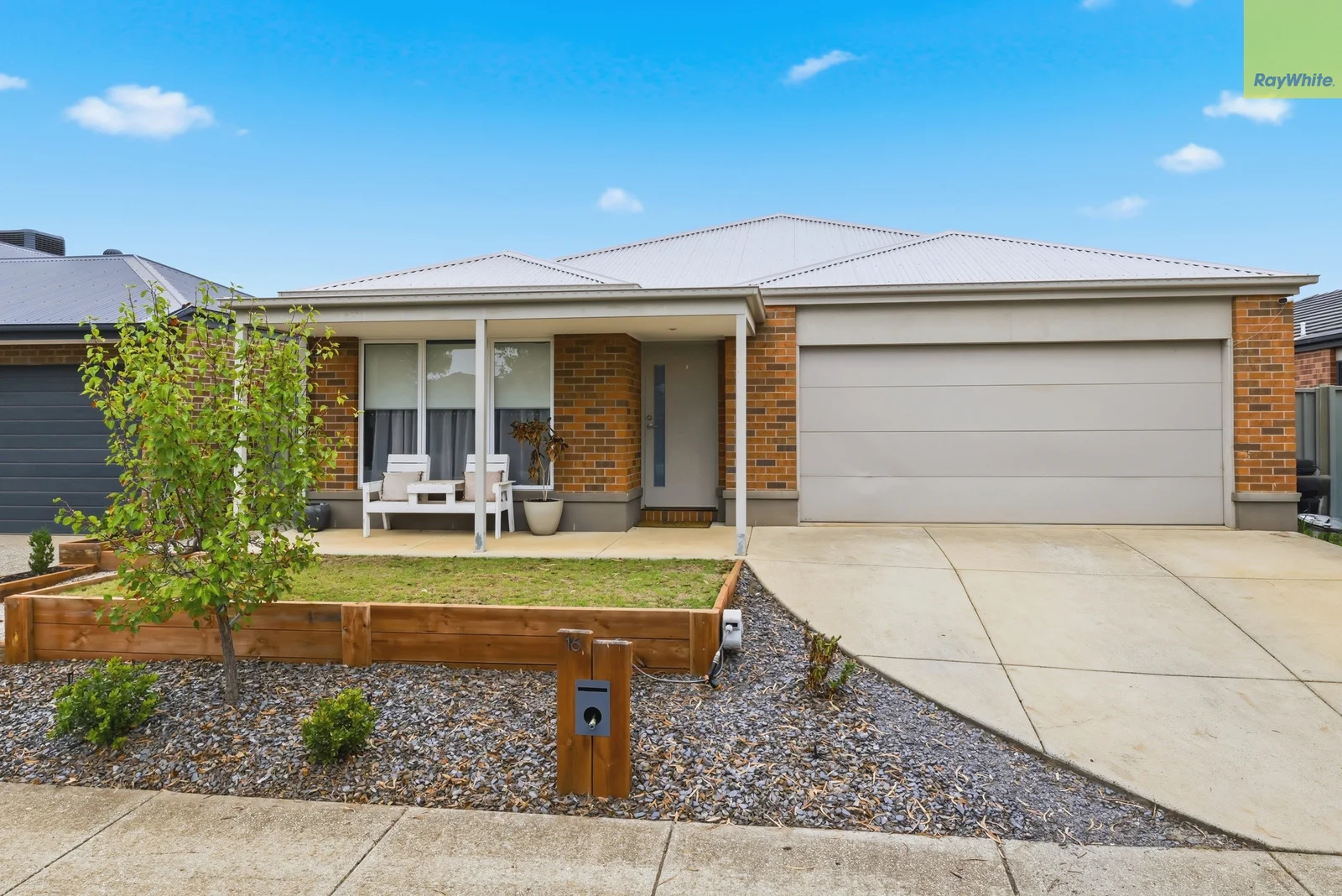16 Stonehill Drive, Maddingley VIC 3340