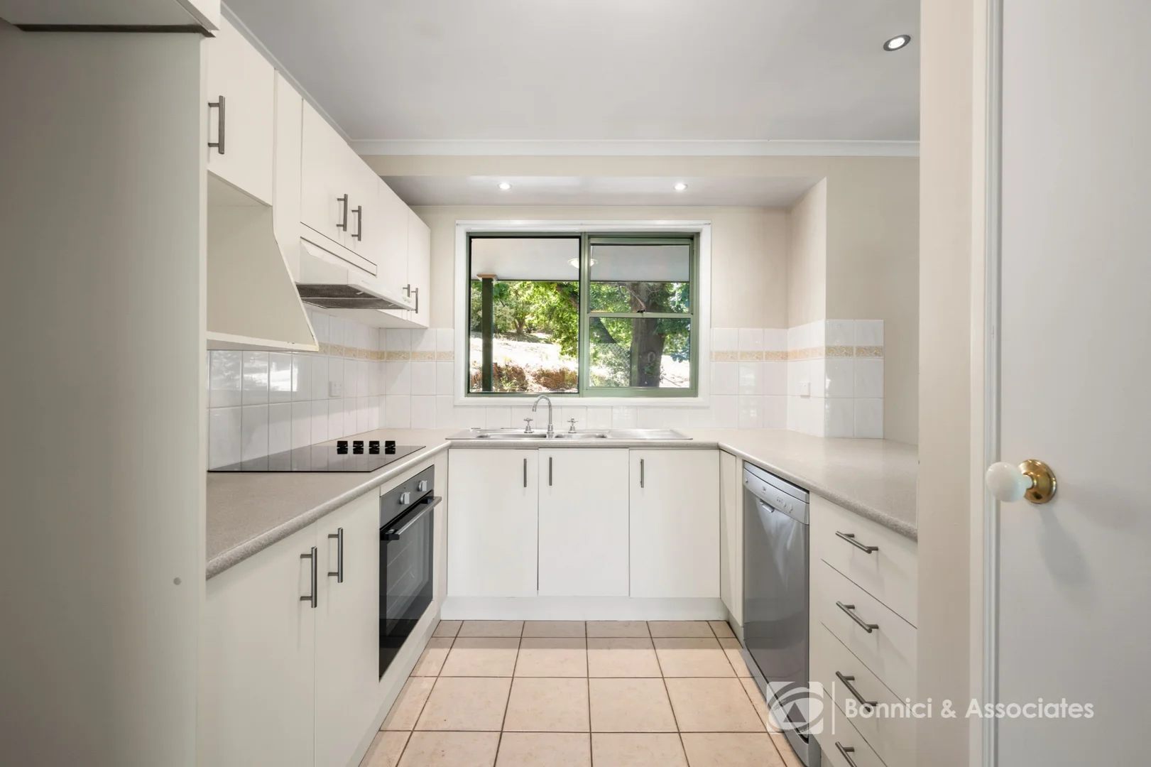 Additional image 7 of 2 Mineral Lane, Yackandandah VIC 3749