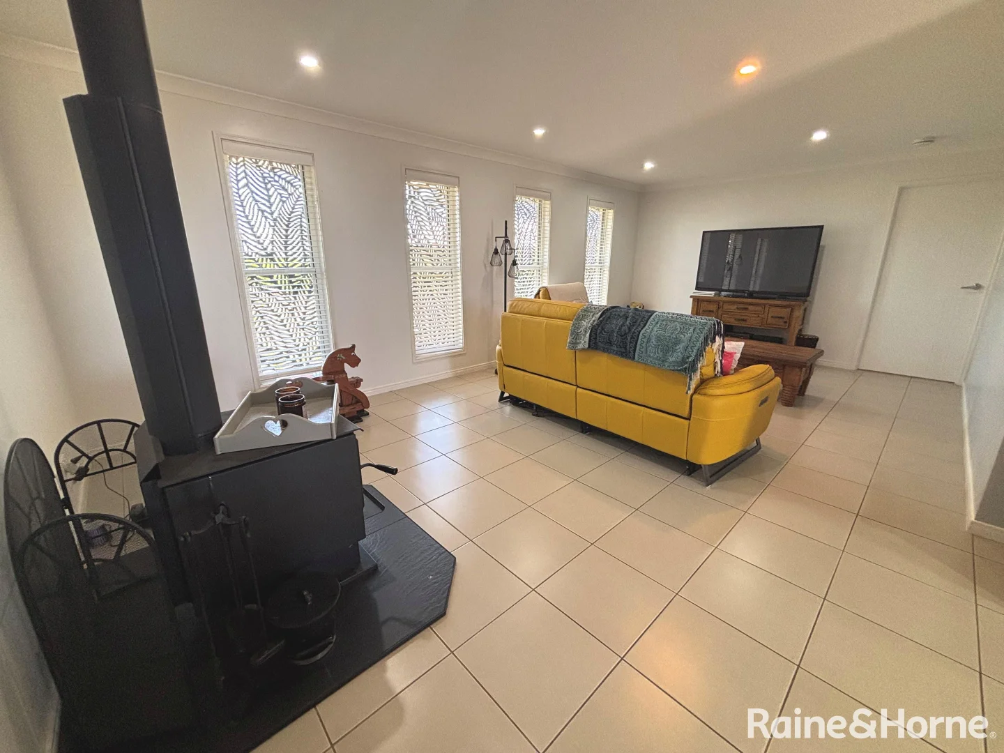 Additional image 16 of 94-96 Rosella Parade, Kingaroy QLD 4610