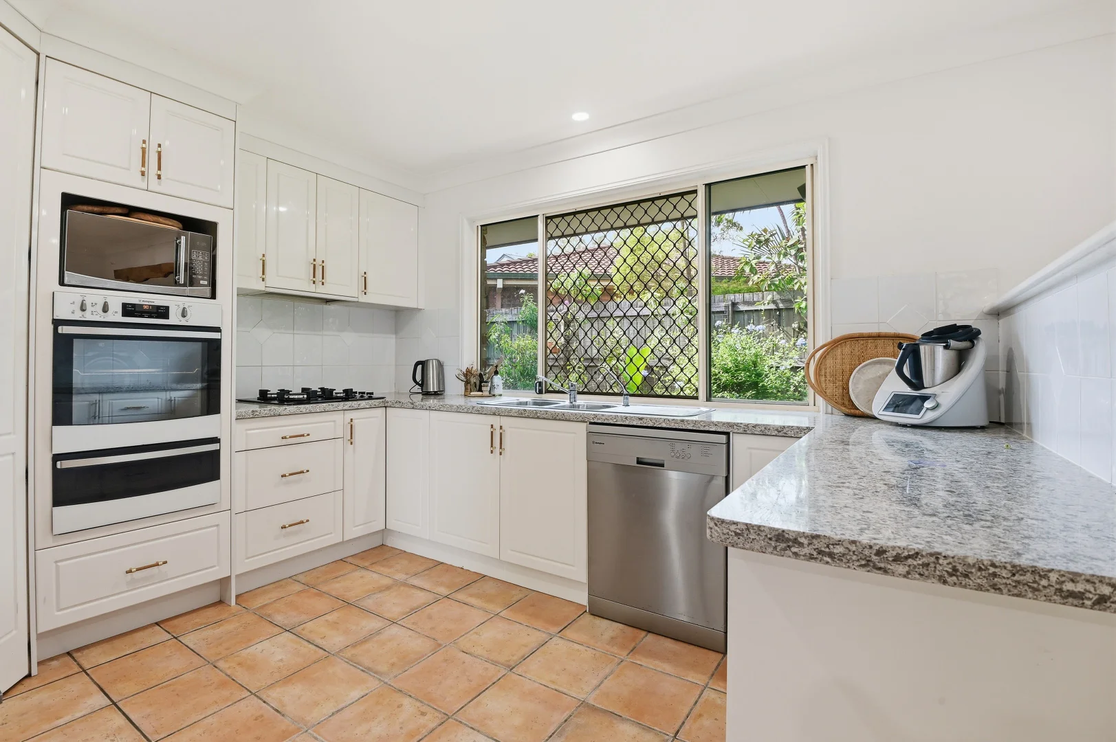 Additional image 3 of 38 Mindi Court, Cashmere QLD 4500