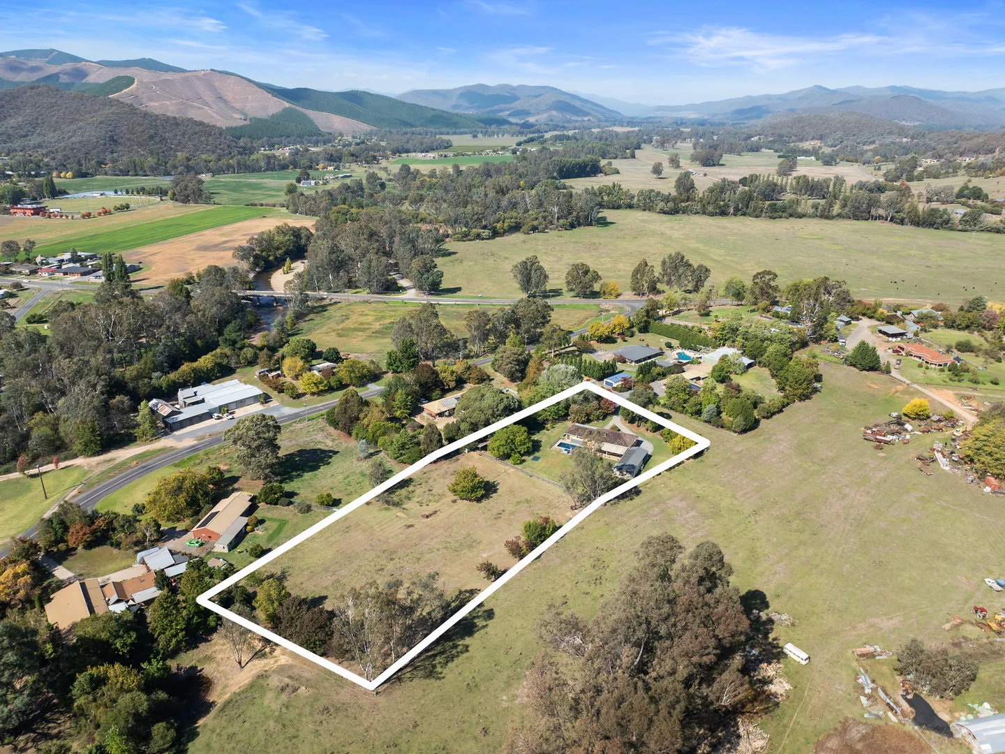 Additional image 28 of 8 Anna Lane, Myrtleford VIC 3737