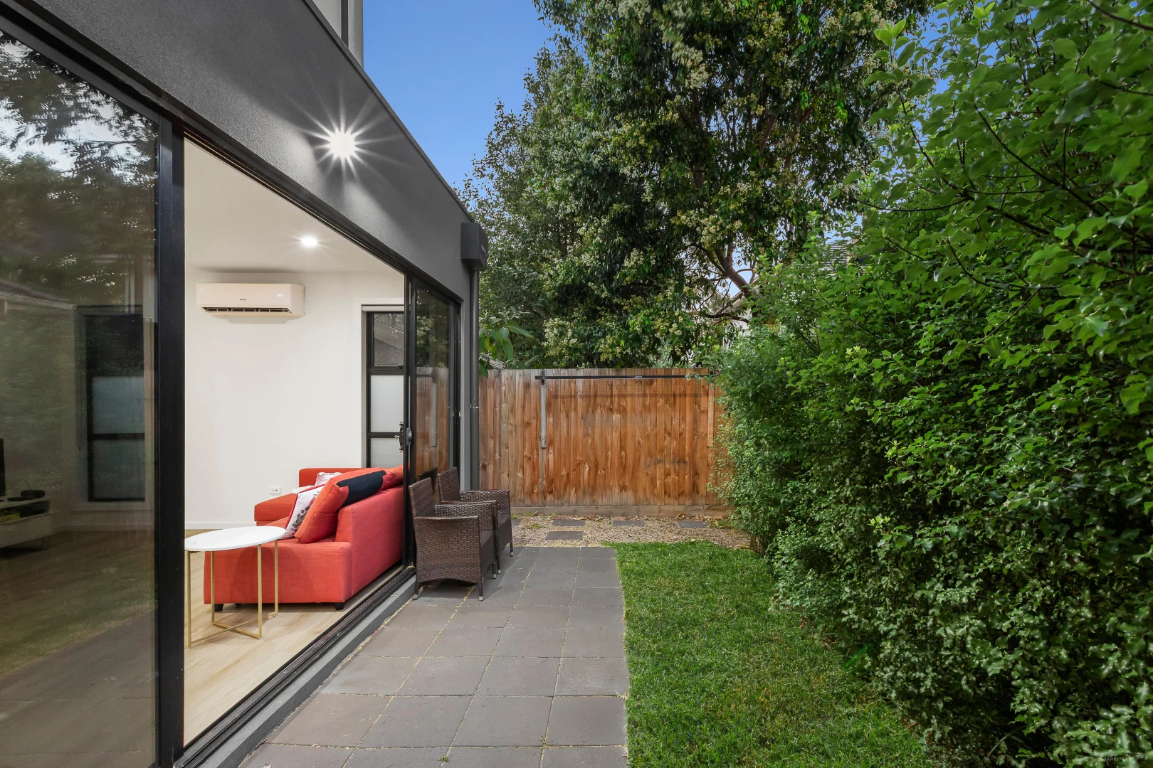 Additional image 5 of 2/4 Arnold Avenue, Heidelberg Heights VIC 3081