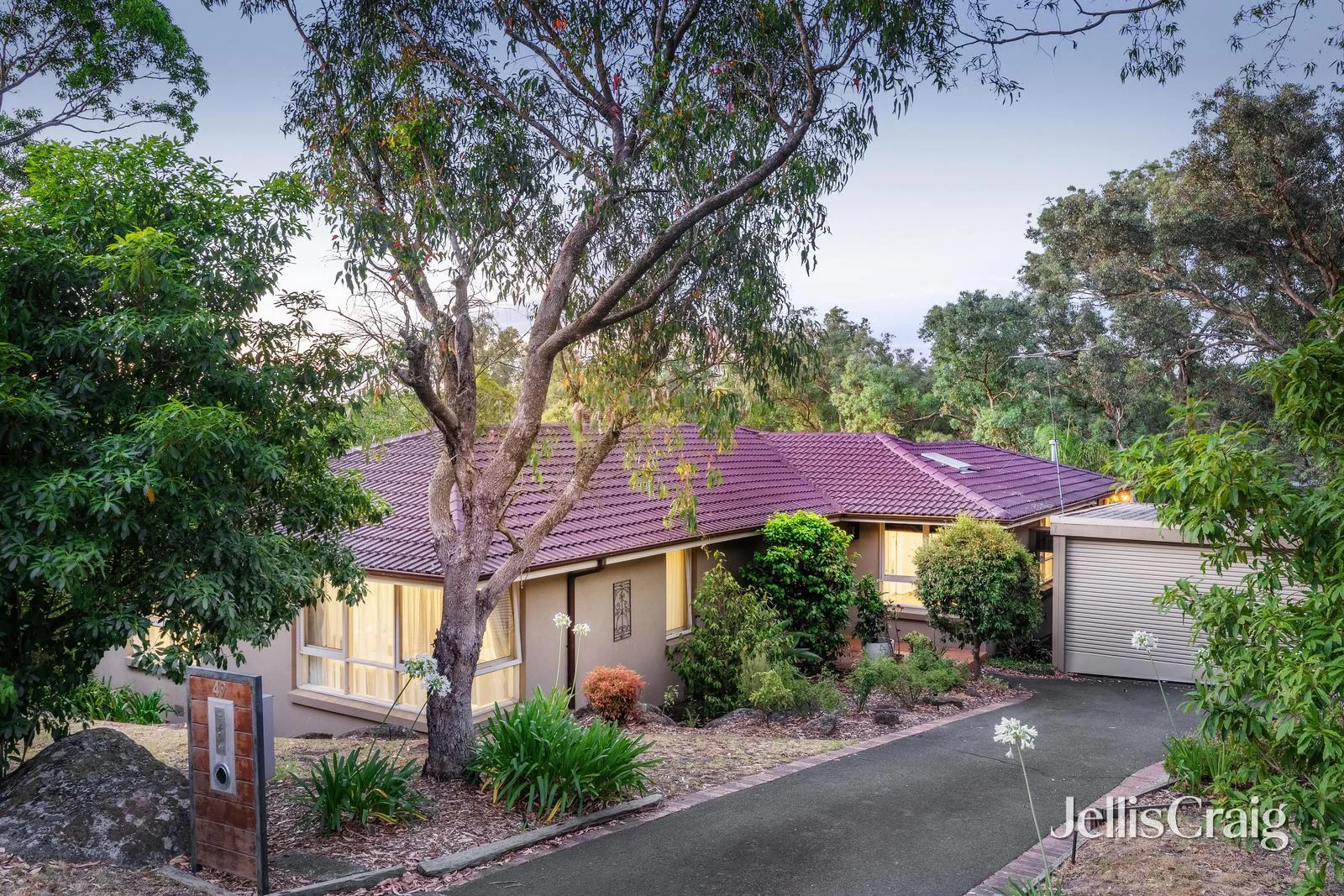 49 Manning Road, Eltham North VIC 3095