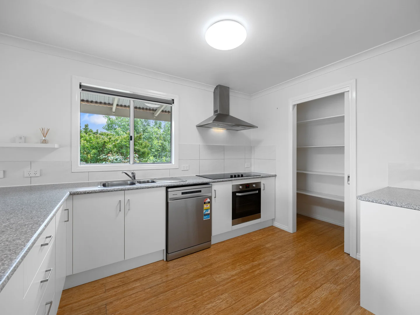 Additional image 8 of 38 Villeneuve Street, Alexandra VIC 3714