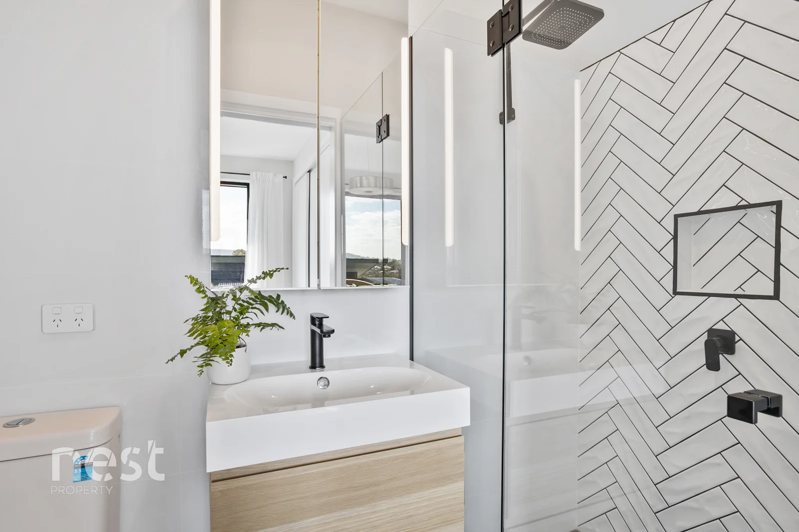 Additional image 19 of 28 Apolline Drive, Kingston TAS 7050